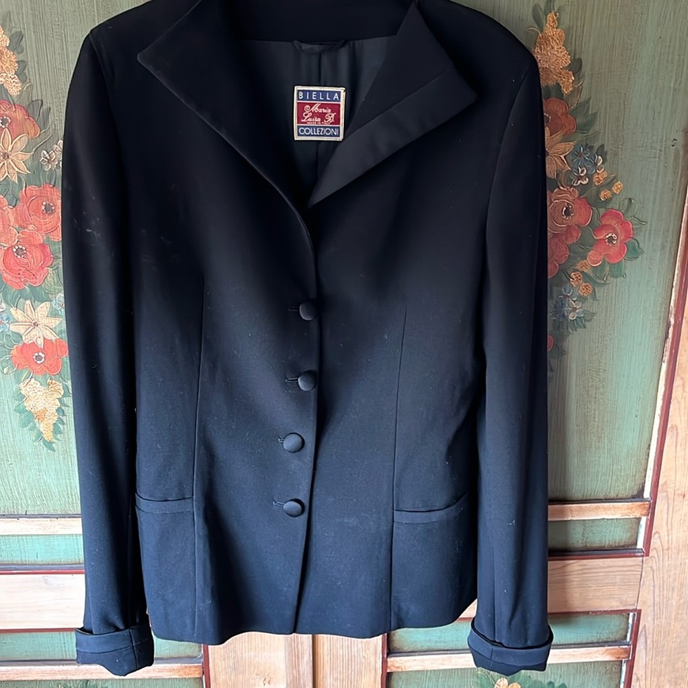 Imported Italian wool blazer with silk covered buttons &trim